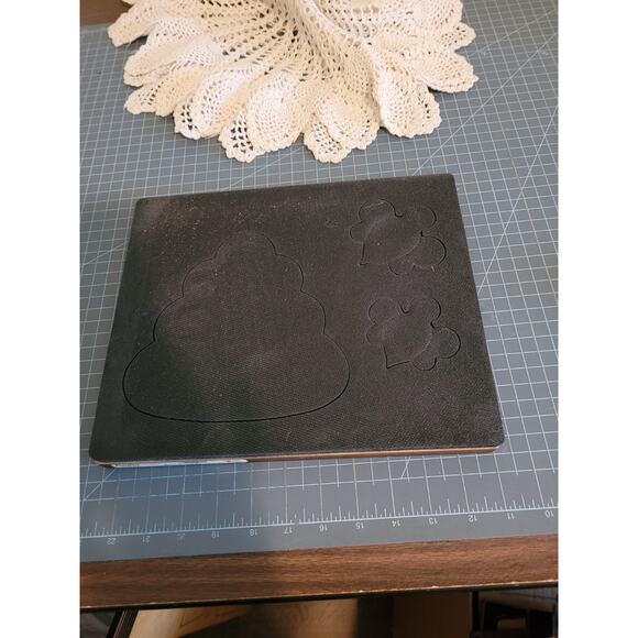 Accucut bee and hive jumbo die - Picture 3 of 4